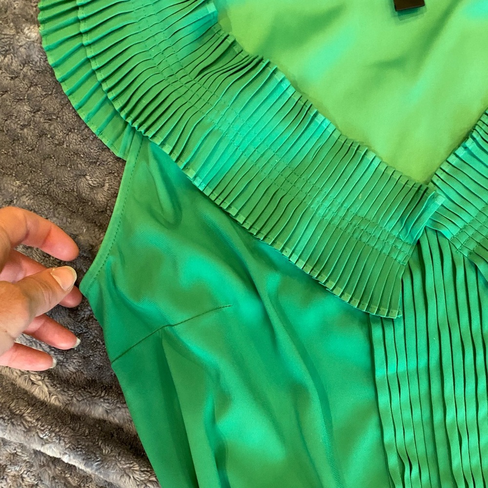 PC adorable green sleeveless top szM Nicole Miller - Picture 3 of 6